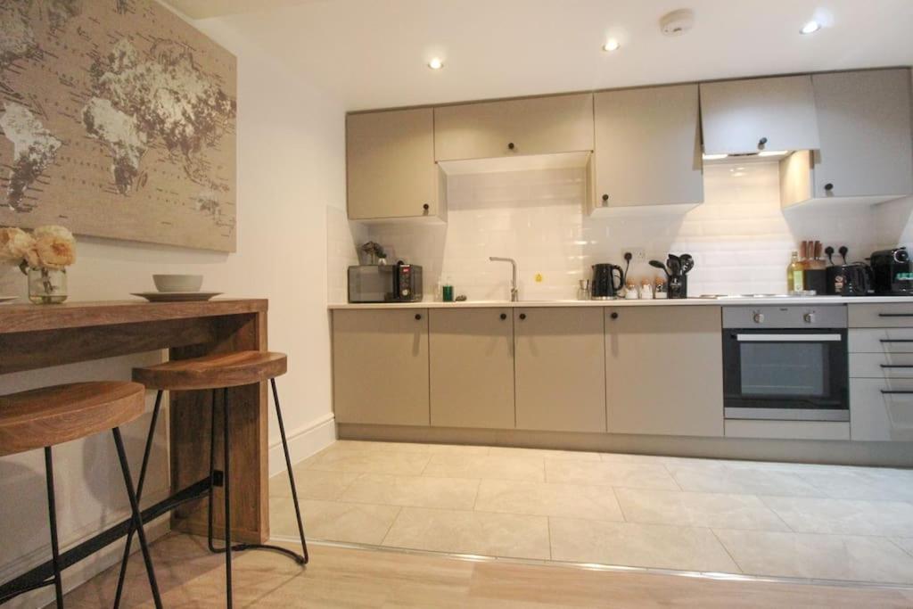 Spacious 1 Bed Apartment 1 Minute Walk From Square Nottingham Kültér fotó